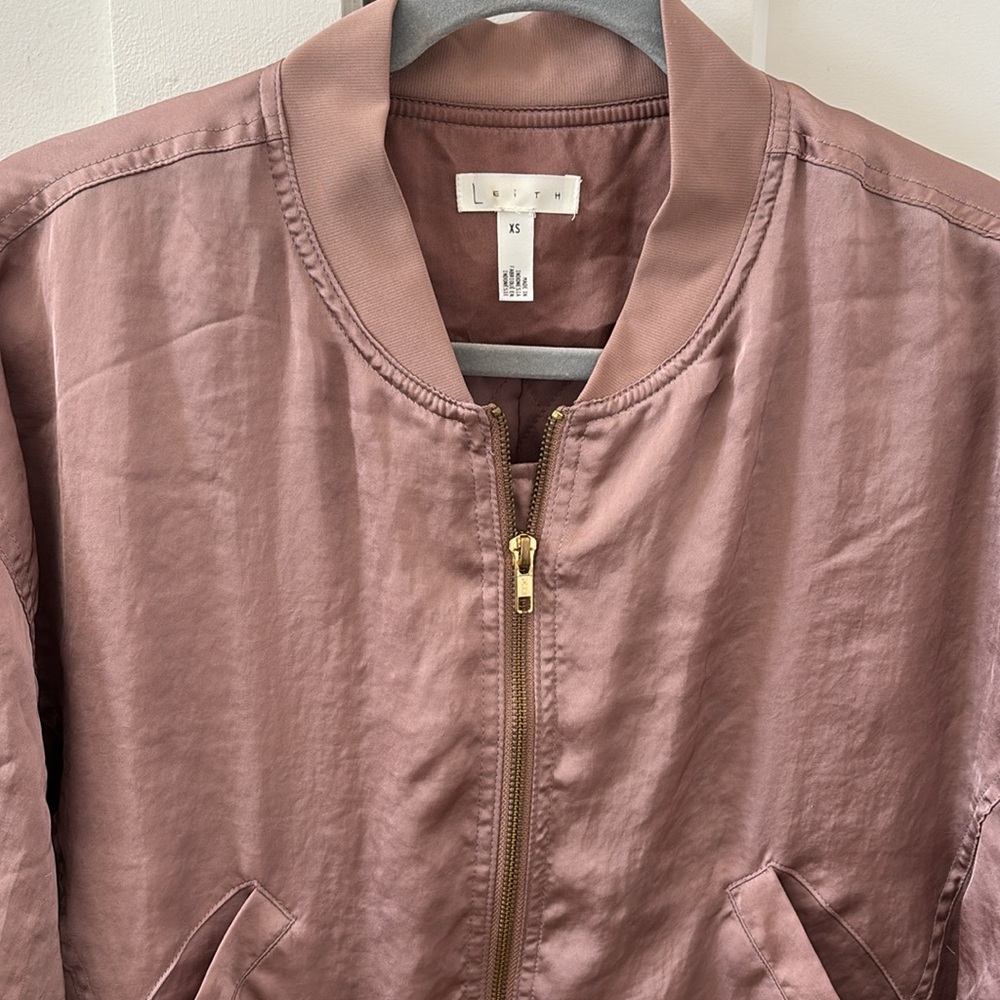 LEITH Bomber Jacket - Picture 2 of 4